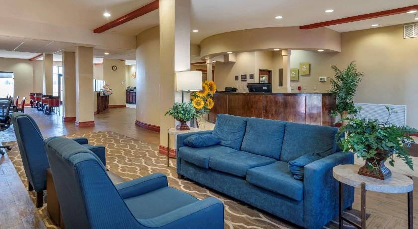 Comfort Suites Airport South