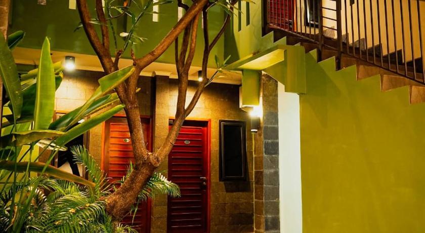 Rhiz Guest House Tebet photo