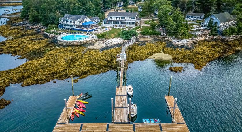 Exterior view, Linekin Bay Resort in Boothbay Harbor (ME)