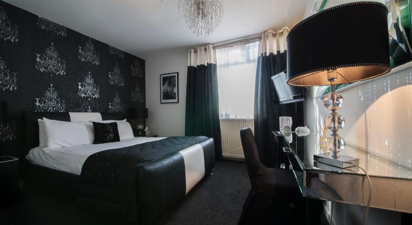 Image of Executive Double or Twin Room 0