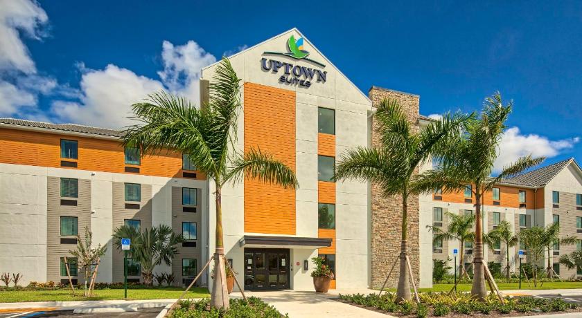 Uptown Suites Extended Stay Miami FL – Homestead photo