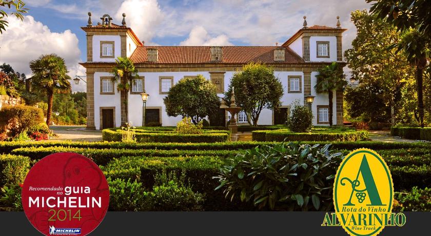 Solar de Serrade — Hotel in Moncao