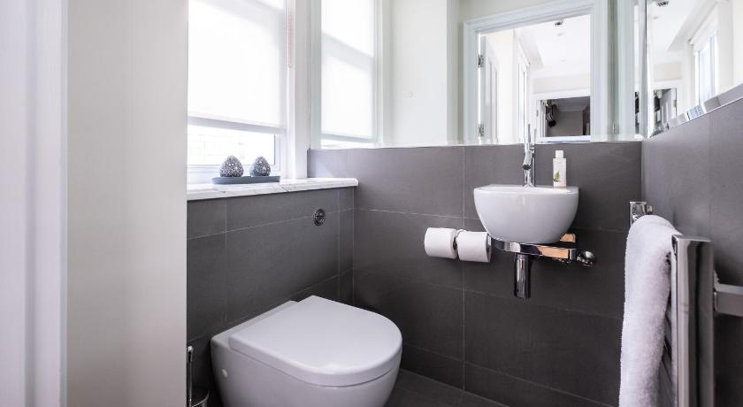 Image of Classic One Bedroom Apartment 11