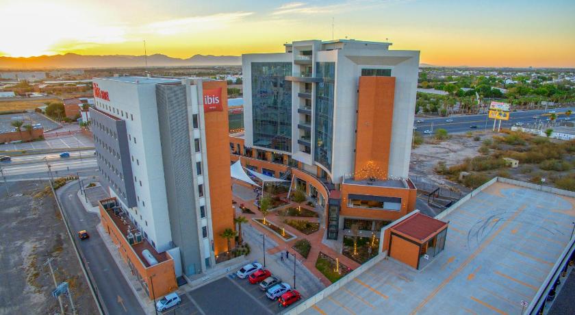 ibis Torreon