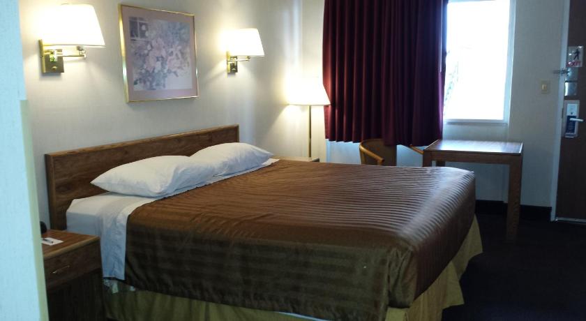 Travelodge by Wyndham Page, View of Lake Powell photo