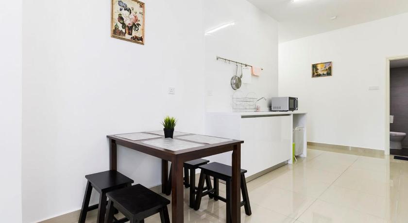 Minimalist Home 15mins to KLCC & Bkt Bintang photo