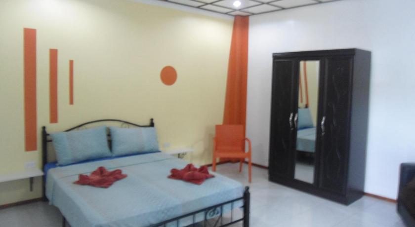 Menchus Pension House photo