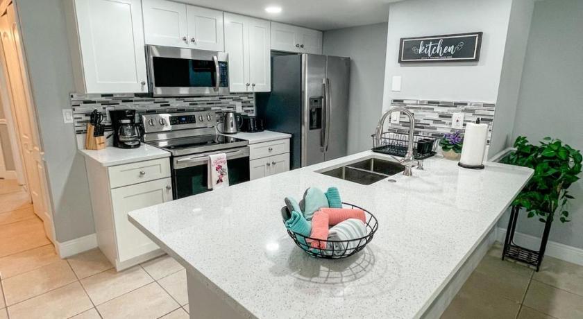 Grand Premier 3BD Condo Apartment near Disney Parks #6 photo