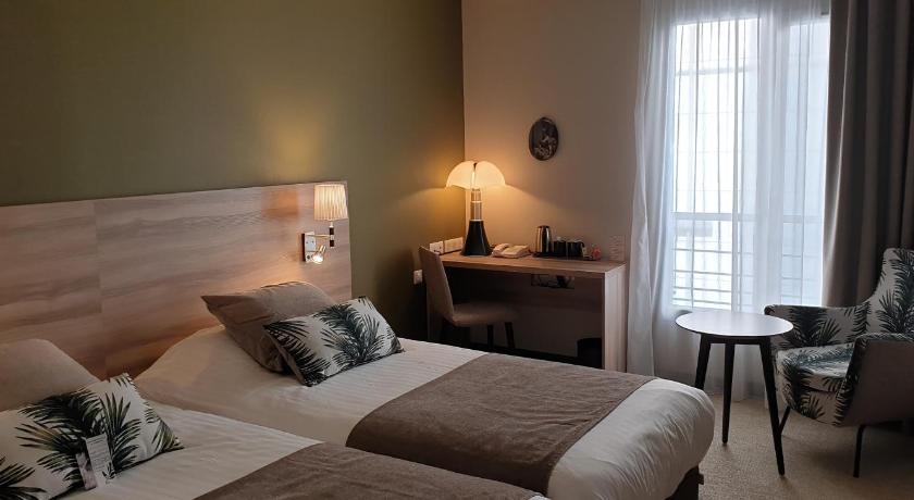 Image of Superior Twin Room 1