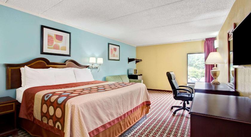 Super 8 By Wyndham Raleigh Downtown South