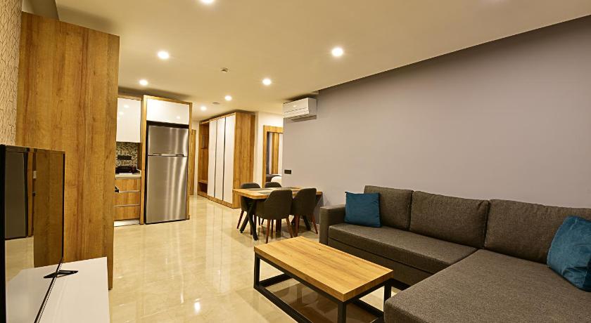 Two-Bedroom Apartment with Garden or Pool View Görseli 5