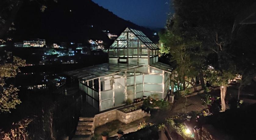 Aamod Monolith Resort Bhimtal