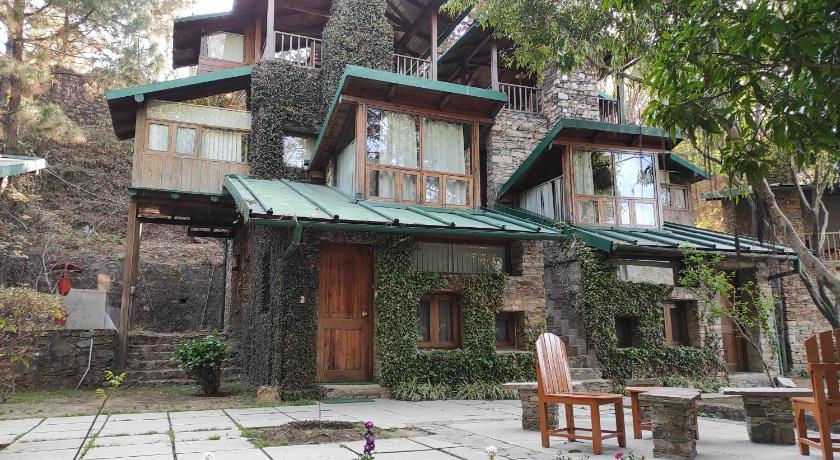 Aamod Monolith Resort Bhimtal