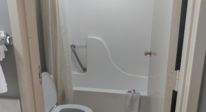 Americas Best Value Inn & Suites Clarksdale photo
