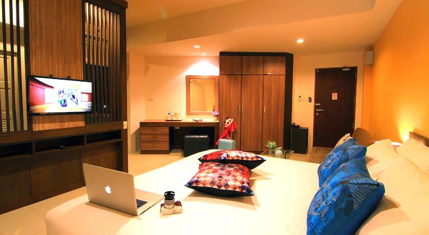 Image of Deluxe Family Room 5