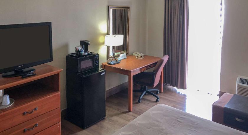 Quality Inn Near Joint Base Andrews-Washington Area