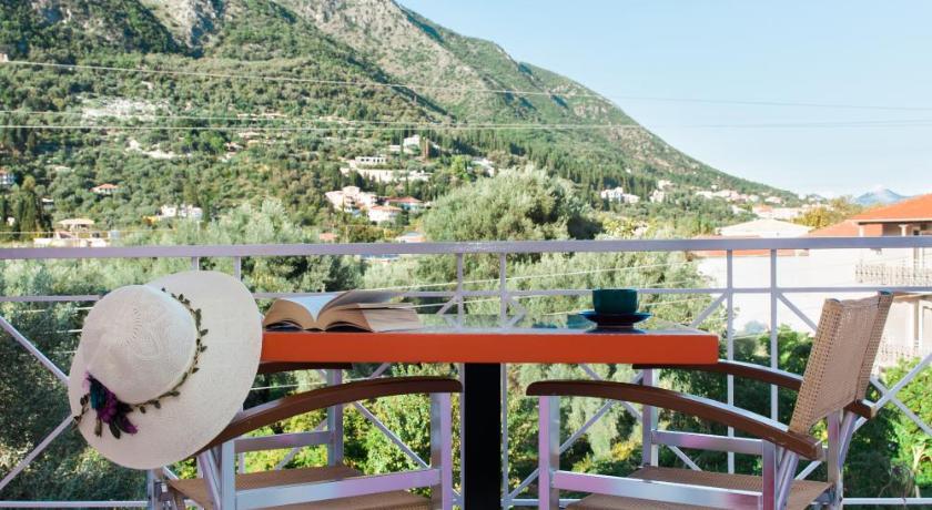 Dionysos Studios Apartments Nidri Lefkas photo