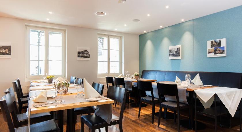 萨特尔 Hotel Kreuz by b-smart 4星级 酒店 泳池