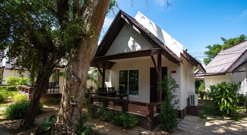 Image of Family Bungalow 6