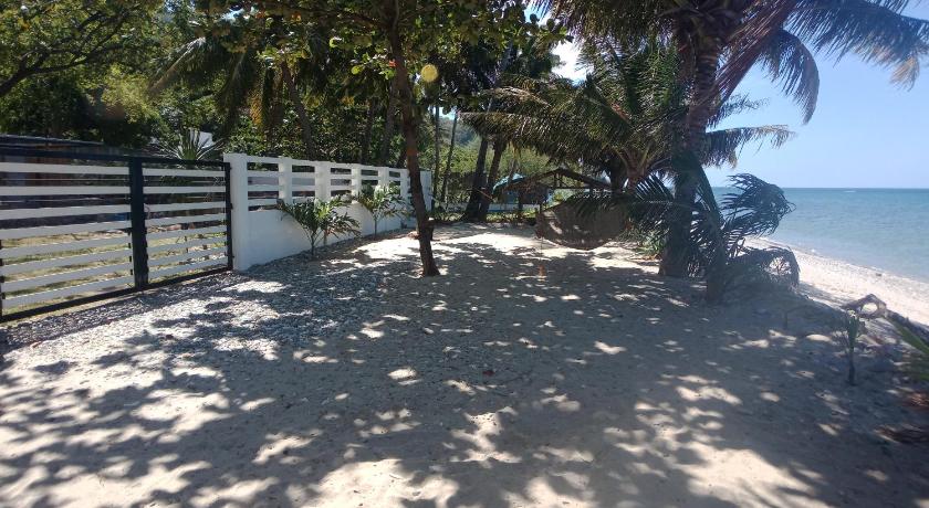 Foto Suite King dengan Pemandangan Laut (King Suite with Sea View) 15