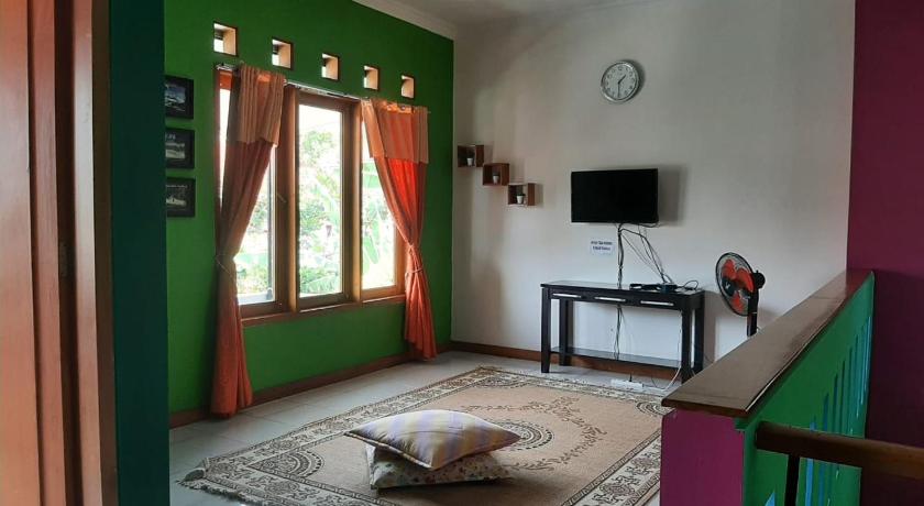 Image of Four-Bedroom House 1