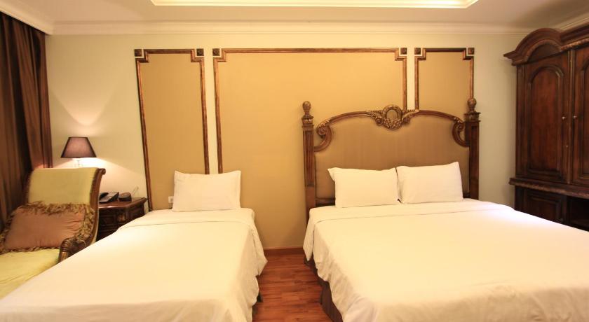 Image of Superior Triple Room 1
