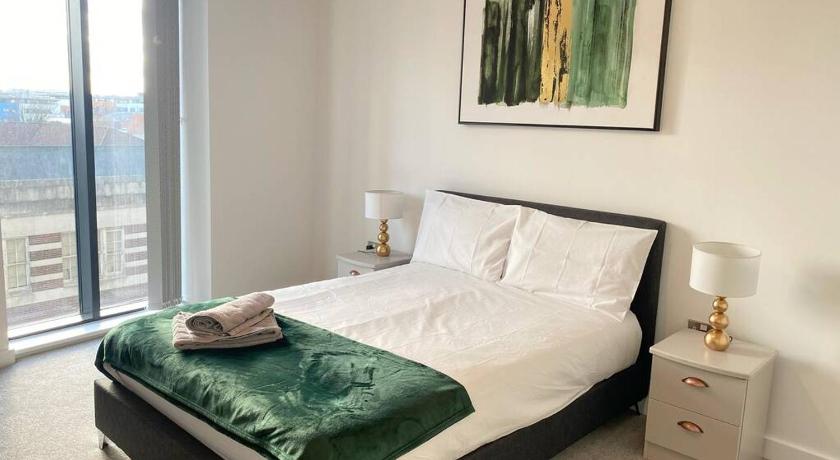 Luxury 2 Bedroom Apartment, Broad street Birmingham photo