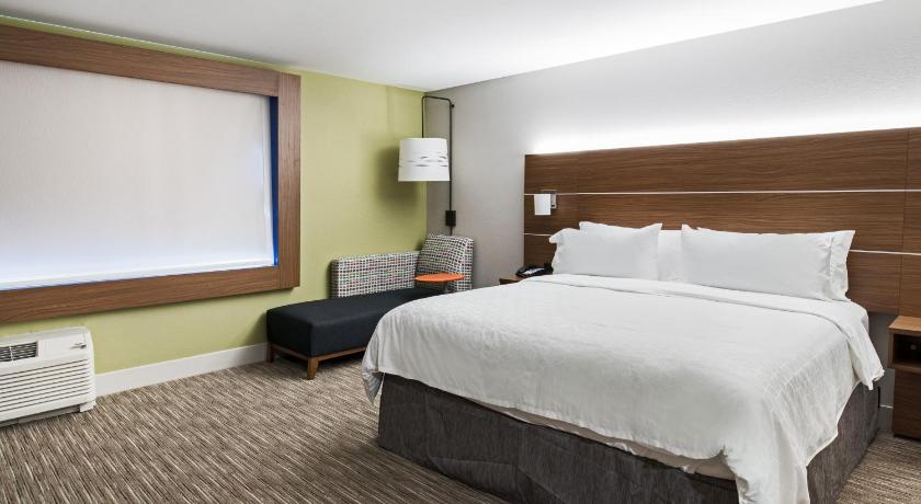 Holiday Inn Express & Suites Racine