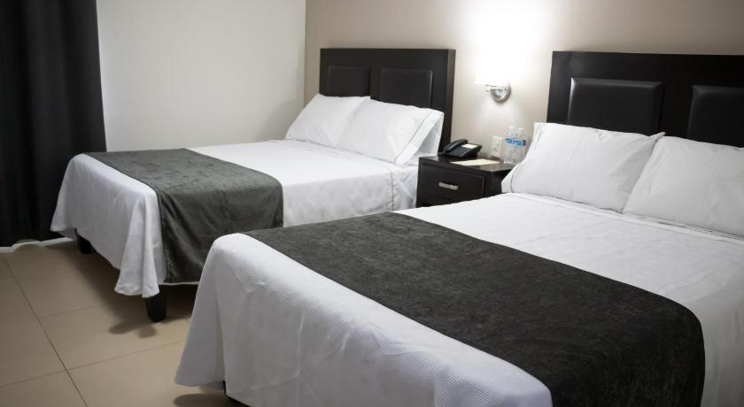 Standard Double Room with Two Double Beds, Hotel Las Pergolas in Guadalajara