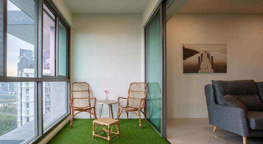 Iskandar Residence Comfort 3BR Legoland Gleneagle photo