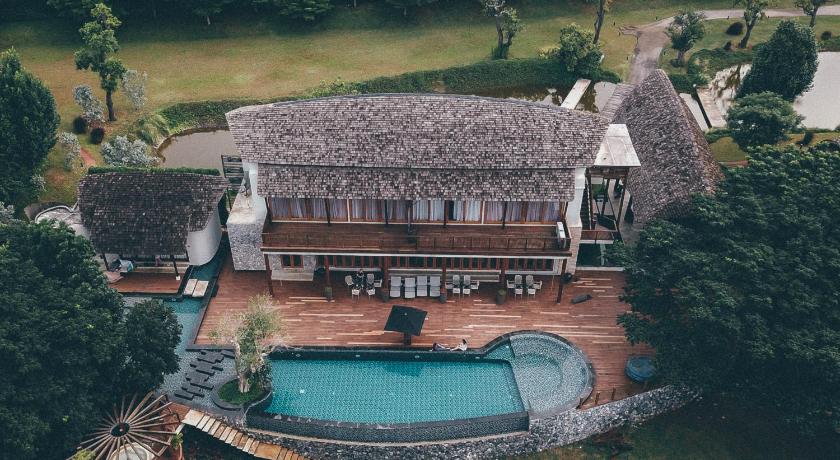 Boribot Pool Resort - image 36