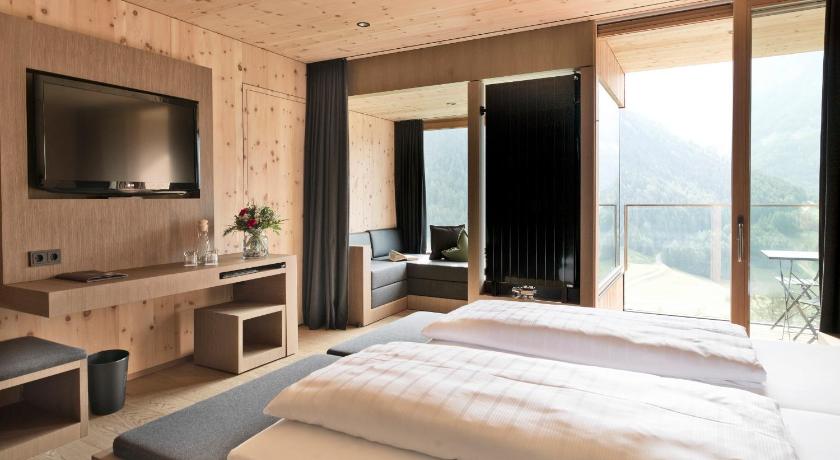 Gradonna Mountain Resort Chalets & Hotel photo