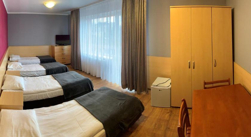 ピエトロヴィツェ・ヴィエルキエ Ludowa Restauracja & Noclegi 4つ星 ゲストハウス スイート