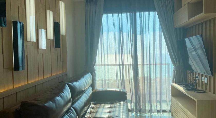 RIVIERA JOMTIEN THE LUXURY STAY In PATTAYA!! — Hotel in Pattaya
