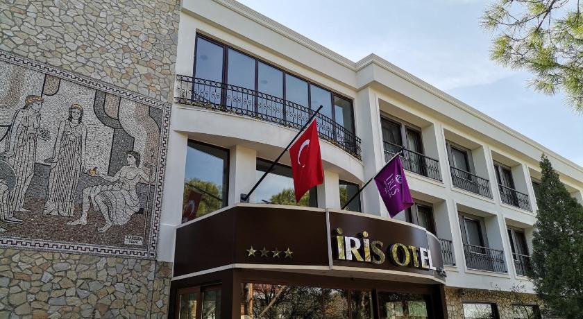 Iris Hotel