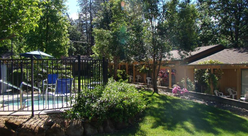 天堂 (CA) Ponderosa Gardens Motel 3星级 住宿 餐厅