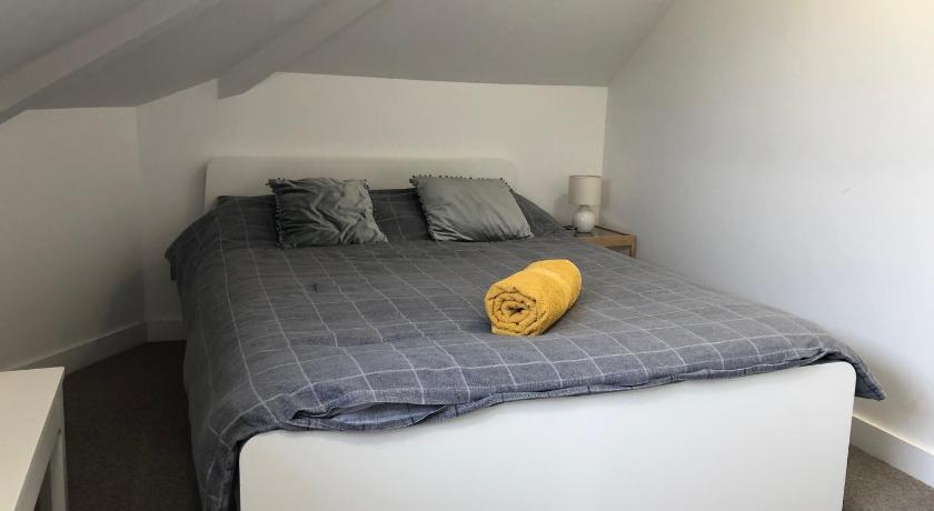 La Fontaine Court Apartments Aldershot photo