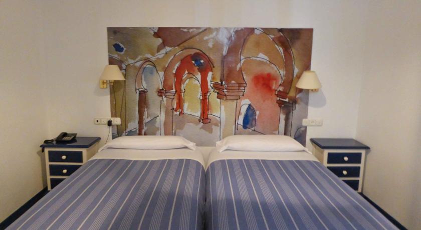 Szoba kétszemélyes ággyal vagy 2 különálló ággyal - a hotel belső részén (Interior Double or Twin Room) fotója 5