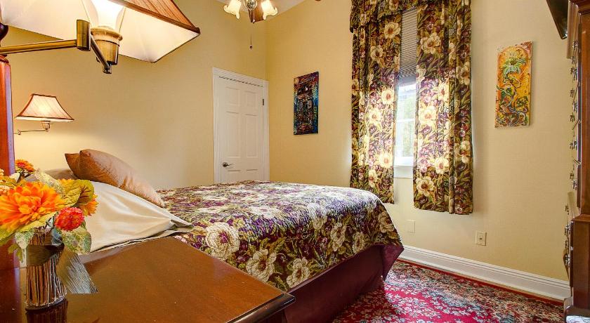 R&B Bed and Breakfast - Adults Only photo