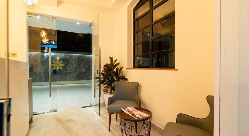CySuites Apartment Hotel photo