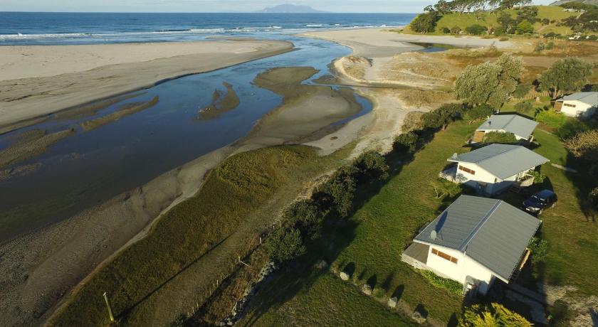 Pakiri Beach Holiday Park — Hotel in Pakiri