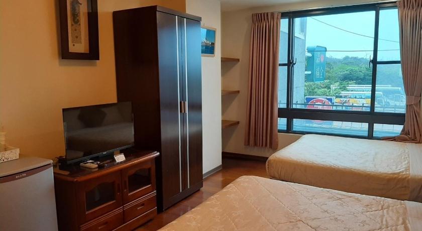 Image of Standard Quadruple Room 6