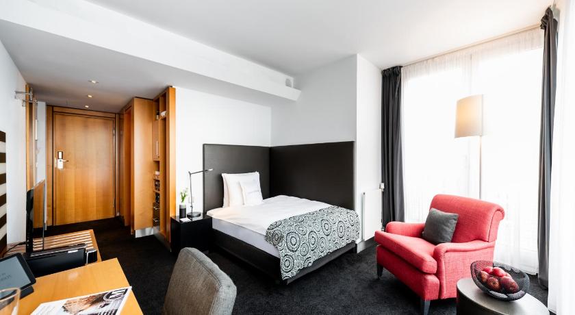 Image of Standard Queen Room 0