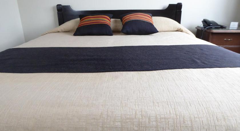 Image of Deluxe Queen Room 2