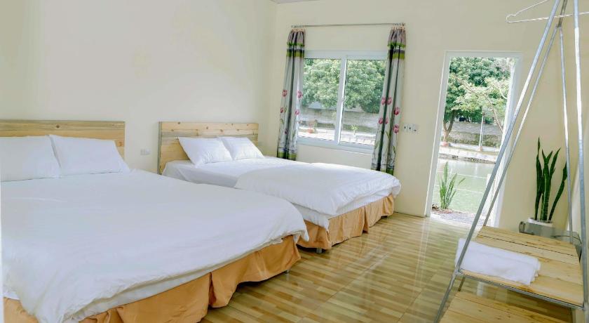 King Room with Mountain View, Trang An Pristine View Homestay in Ninh Bình