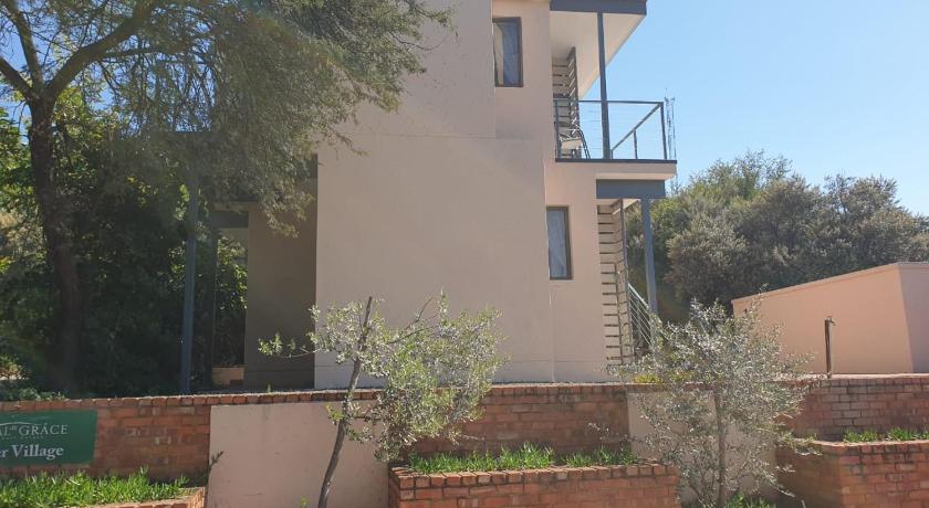 Vaal de Grace River Village photo