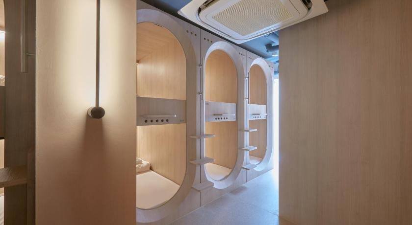 Image of 12-Capsule Female-Only Room - Ground Floor 7