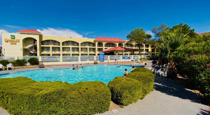 Quality Inn Airport East photo