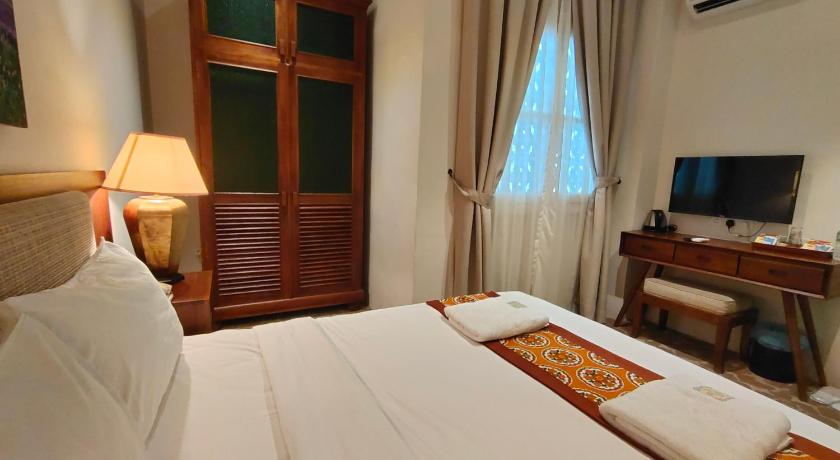 Image of Superior Queen Room 9