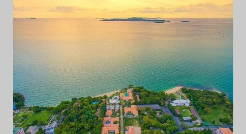 AnB poolvilla 3BR walk private beach in pratamnak - image 14
